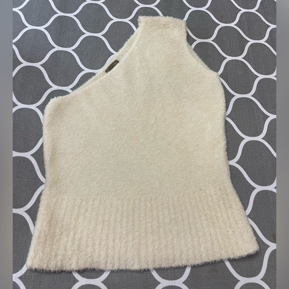 J. Crew Sweaters - J. Crew Wool Blend One Shoulder Cream Fuzzy Soft Sweater Top. Size Medium.